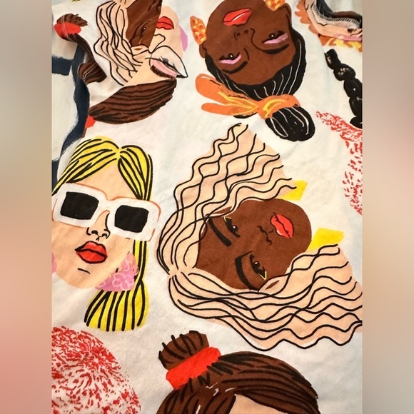 Zara Cropped Colorful Graphic Faces T-Shirt - Picture 3 of 7